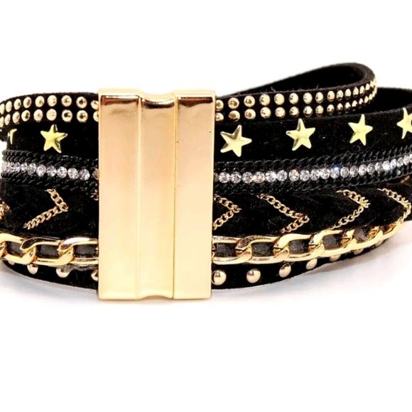 5/25 ❤️ Torrid 3/4 Magnetic Multilayer Bracelet Black Stars Gold Colored Accents - Picture 2 of 5